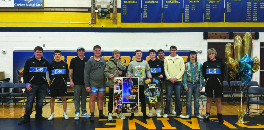 Two tourney champs highlight opening weekend on the mats