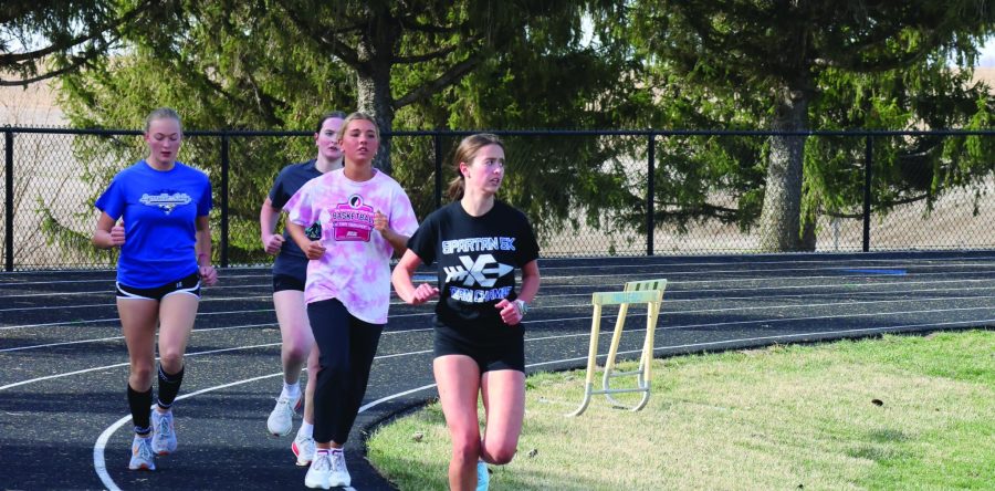 L-S girls return seven State qualifiers to 2026 track and field squad