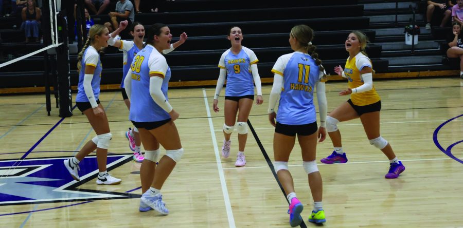 Hawk volleyball brings out the brooms for a sweep of the Bolts