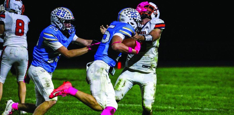 Hawks back in the win column after senior night victory